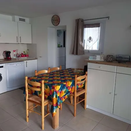 2 Avec Terrasse Ensoleillee, Cap D'agde - Fr-1-249-443