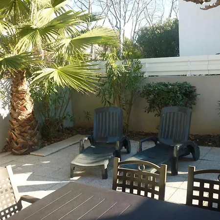 2 Avec Terrasse Ensoleillee, Cap D'agde - Fr-1-249-443